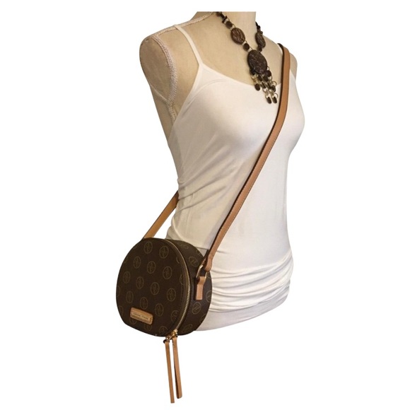 NEW! ADRIENNE VITTADINI Monogram Chocolate Pebble Purse Clam Case Crossbody - Picture 1 of 15